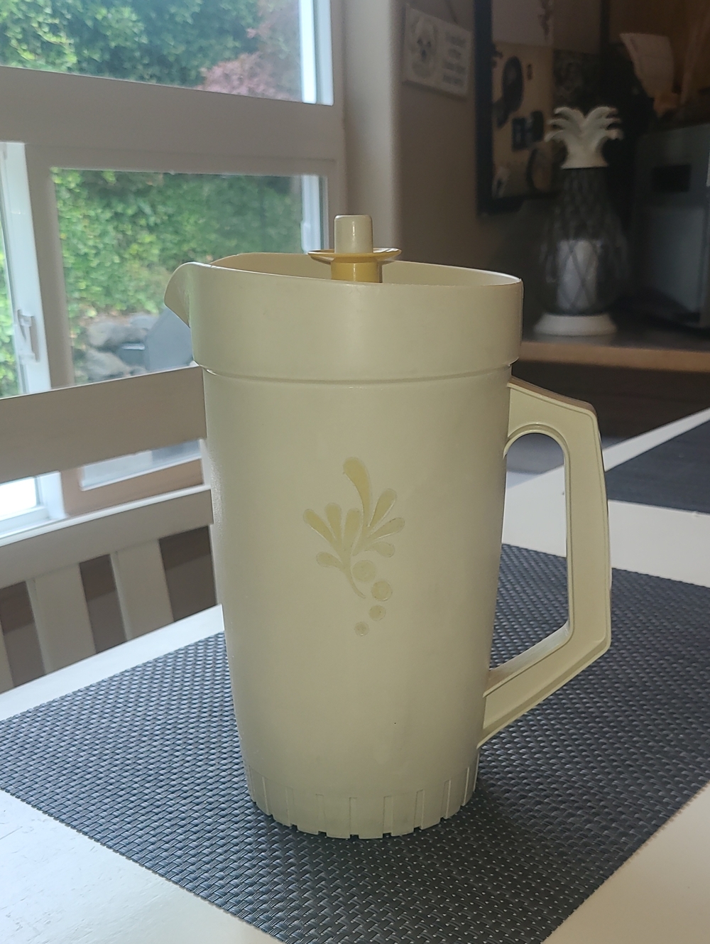 Vintahe Tupperwatr 2 Quart Cream Plastic Pitcher with Floral Motif